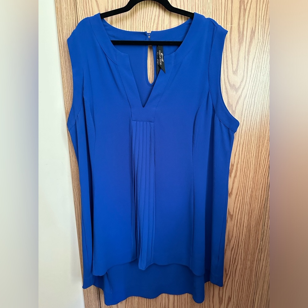 Melissa McCarthy Seven7 blouse high low v-neck sleeveless pin tuck 1X EUC blue